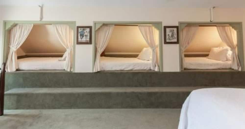 Фото Arlington's West Mountain Inn