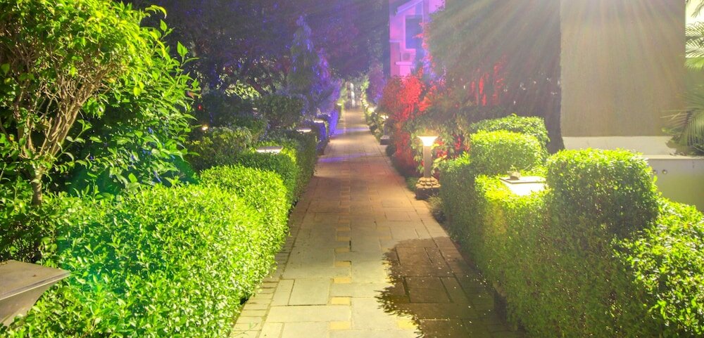 Фото Maulik Mansion Resort