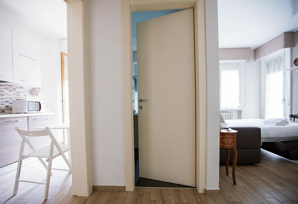 Фото Lorenteggio Studio Apt