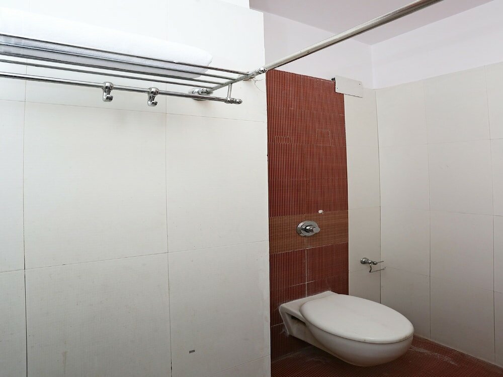 Фото Collection O 186 Hotel Triple C