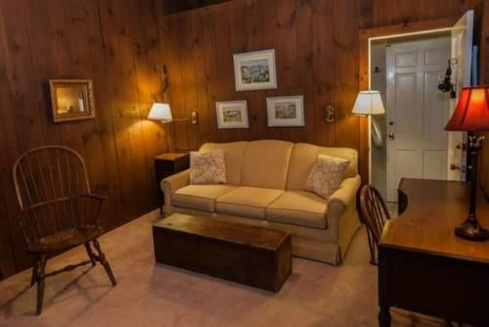 Фото Arlington's West Mountain Inn