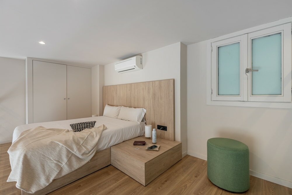 Фото Hotel Room Mate Laura