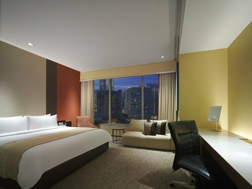 Гостиница Traders Hotel Kuala Lumpur в Куала-Лумпуре
