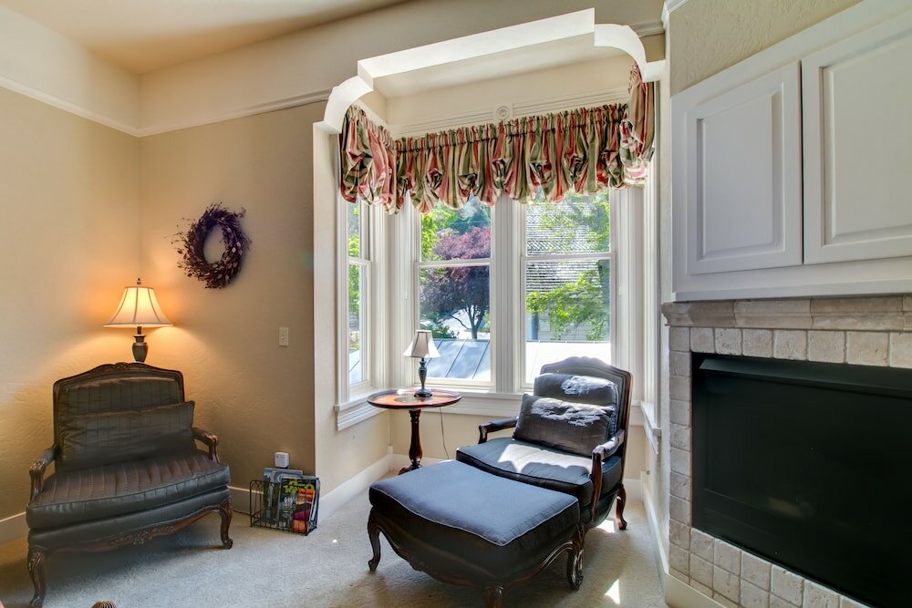 Фото Winchester Inn