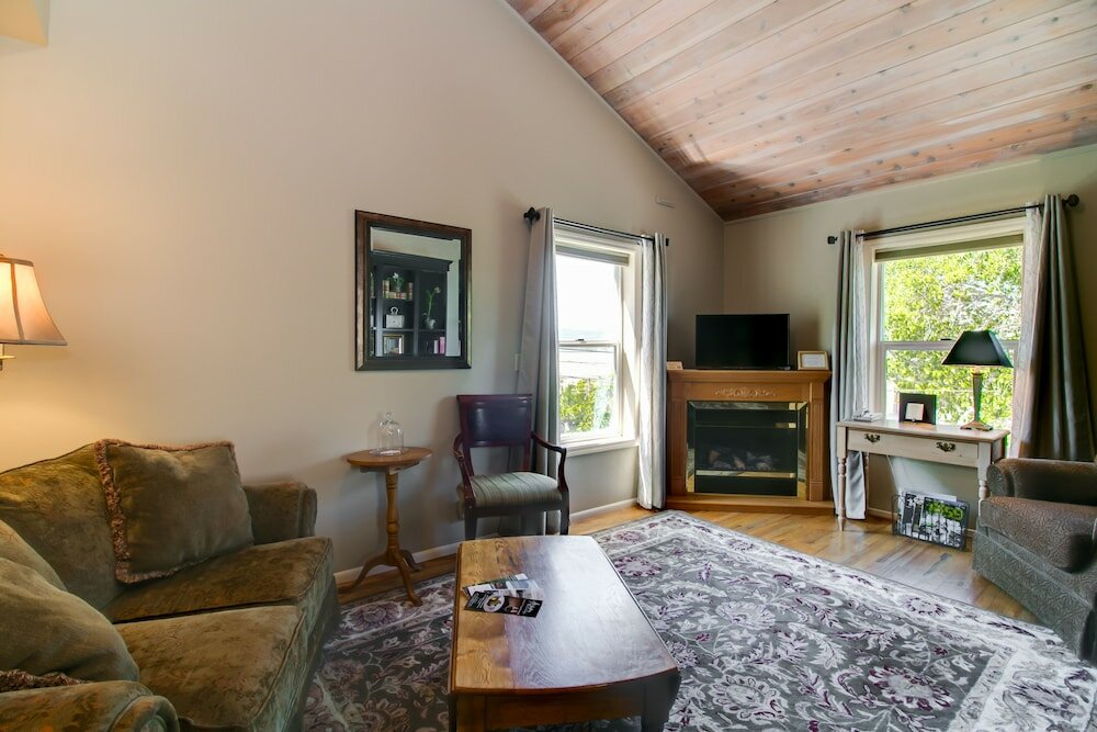 Фото Winchester Inn