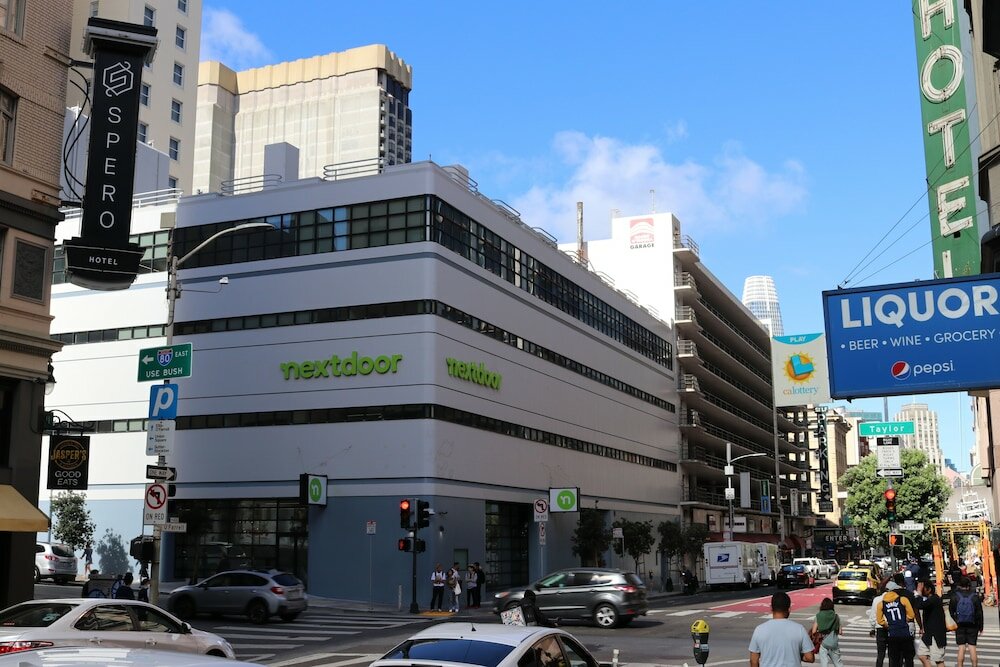 Фото Orange Village Hostel