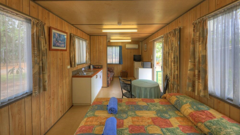 Фото Batchelor Holiday Park