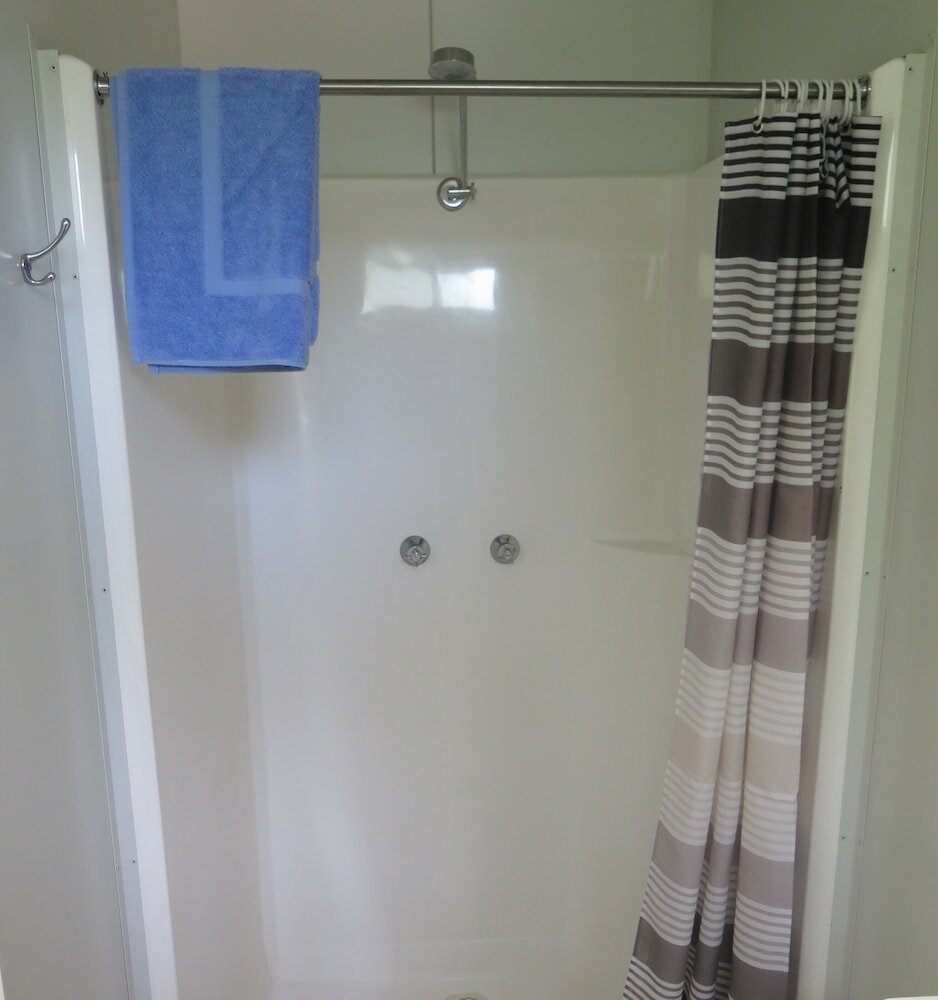 Фото Batchelor Holiday Park