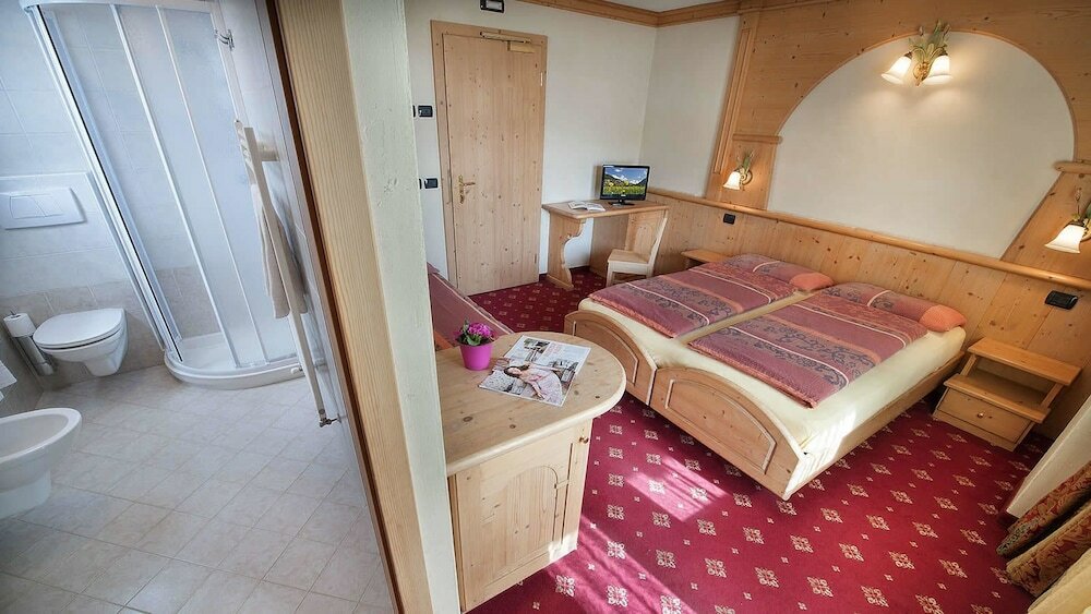 Фото Hotel Champagne