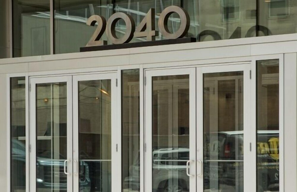 Фото UrHomeInPhilly- Market Street