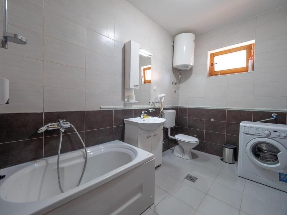 Фото Family Retreat Bozovic