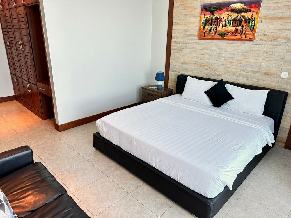 Фото Апартаменты Fairview Luxury