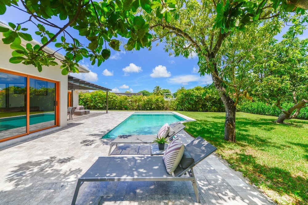 Фото Awesome House with pool Westchester