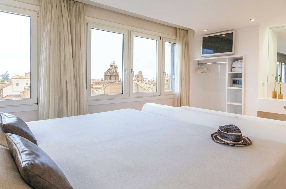 Фото Hotel Macià Granada Five Senses Rooms & Suites