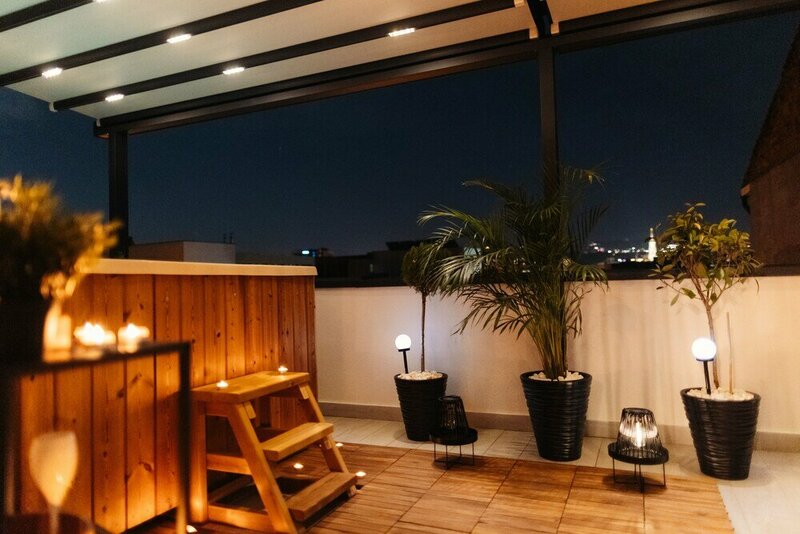 Апартаменты Nest Inn Jacuzzi Escape в Клуж-Напоке