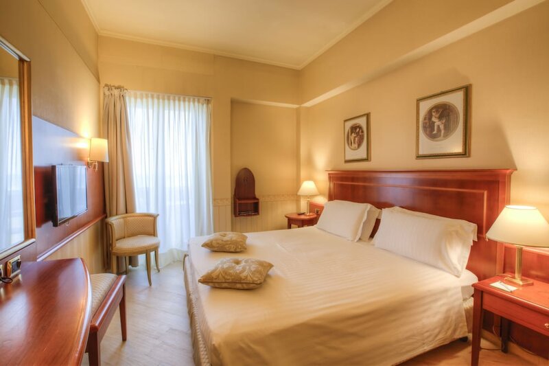 Гостиница Hotel Imperiale в Римини