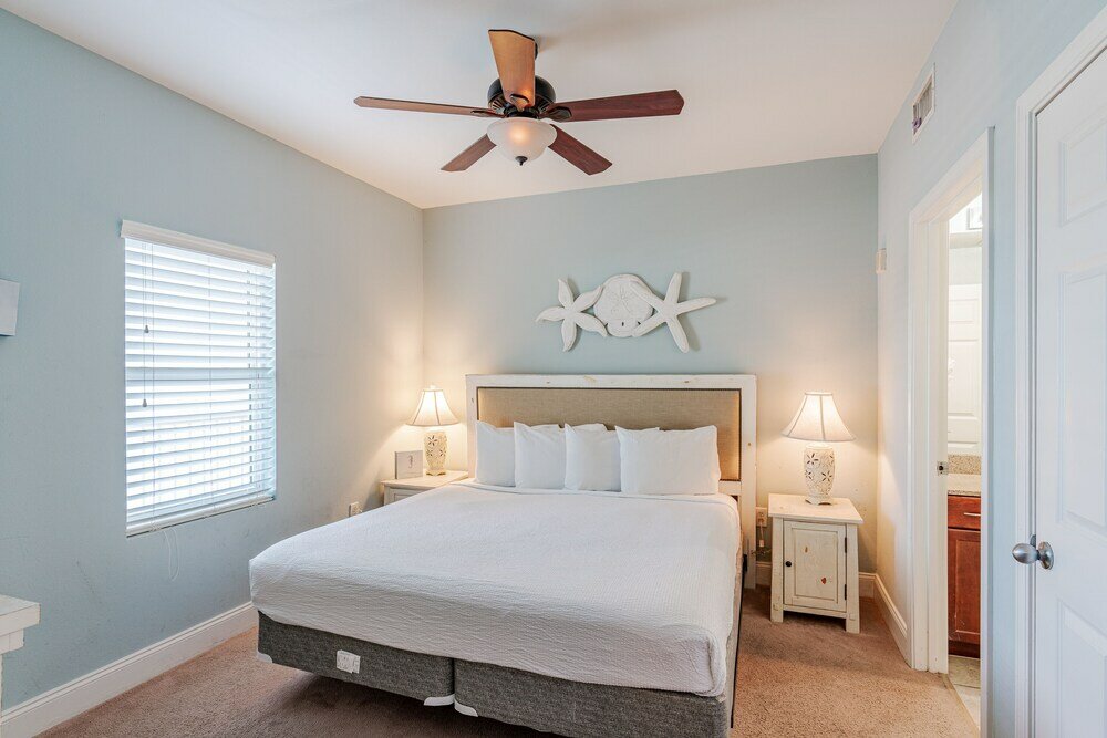 Фото Wharftown Beach and Golf