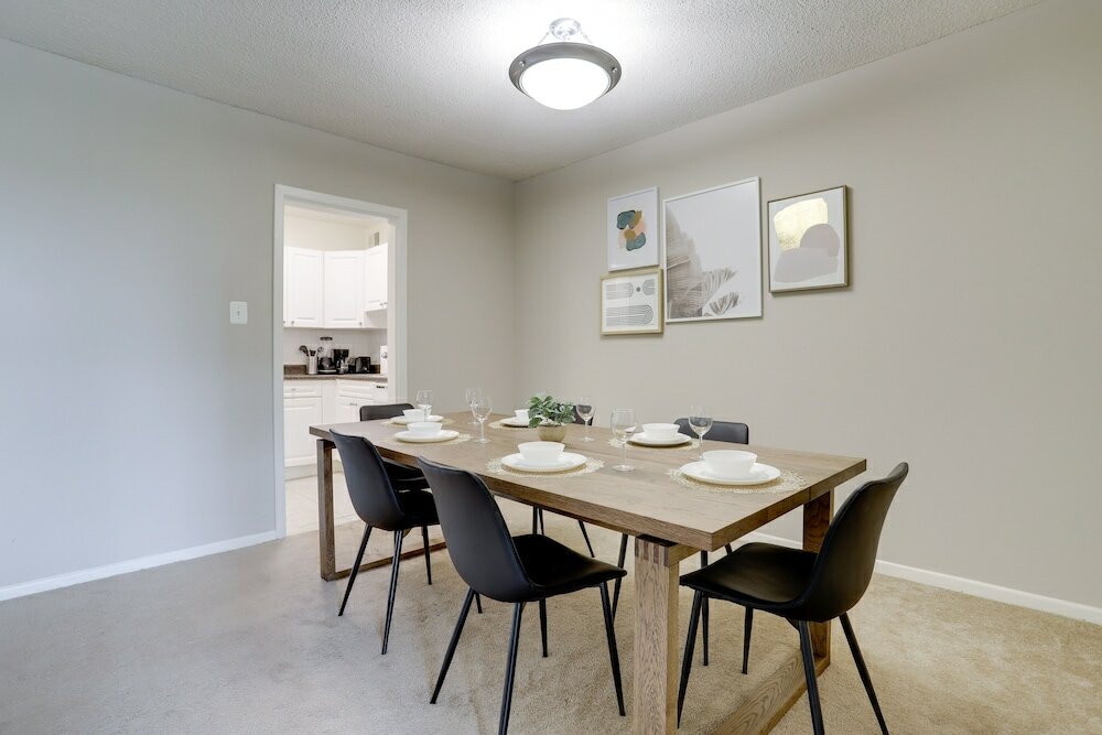 Фото Magnificent Condo Crystal City With Gym