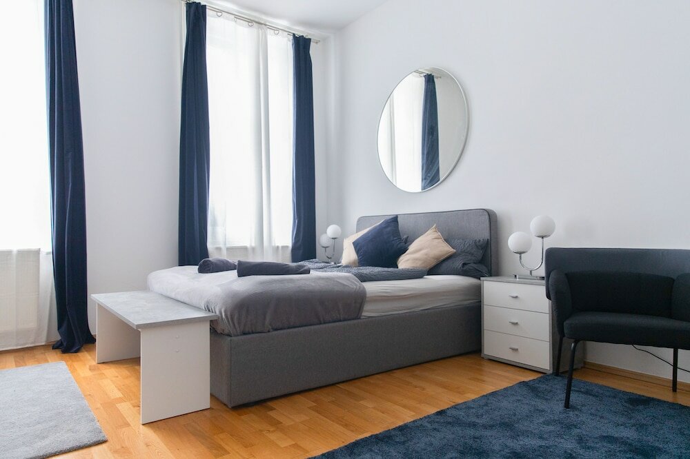 Фото City Apartment - 5 min to Metro