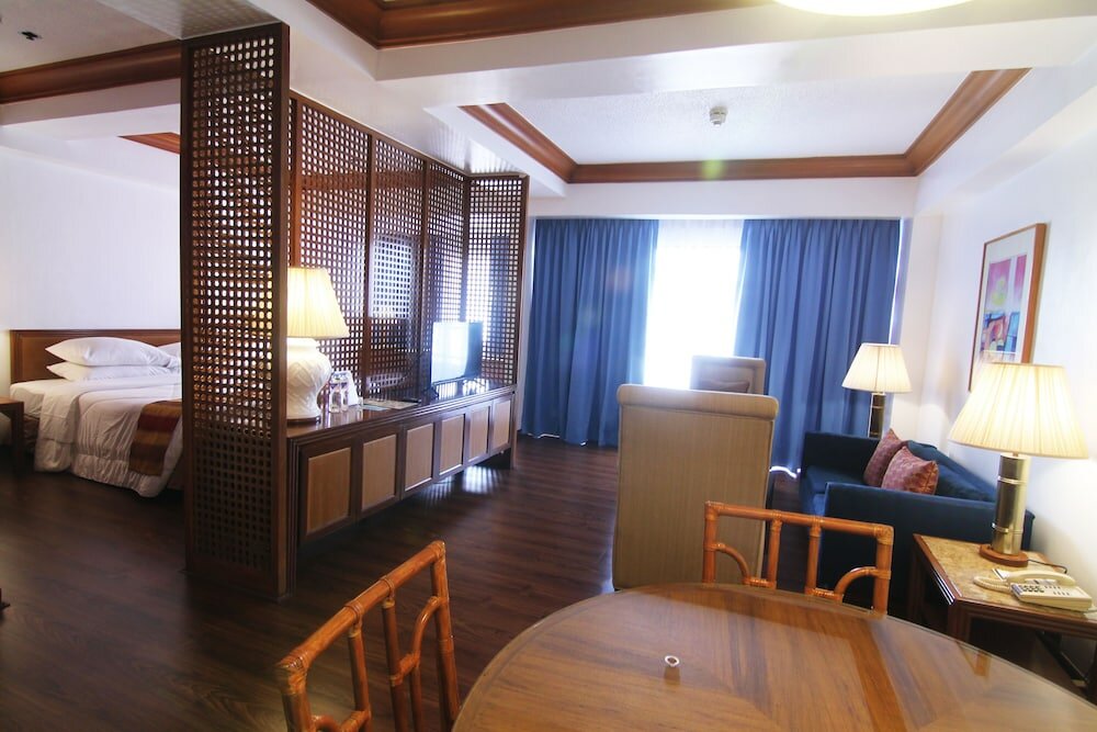 Фото Century Park Hotel