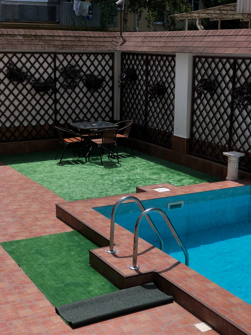 Фото Континент