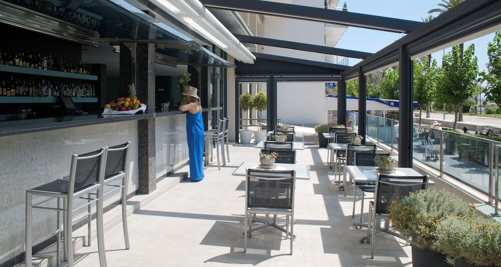 Фото Calipolis Sitges