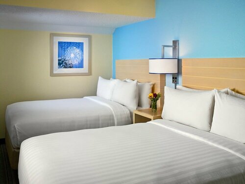 Гостиница Sonesta Es Suites Auburn Hills Detroit в Оберн Хиллс