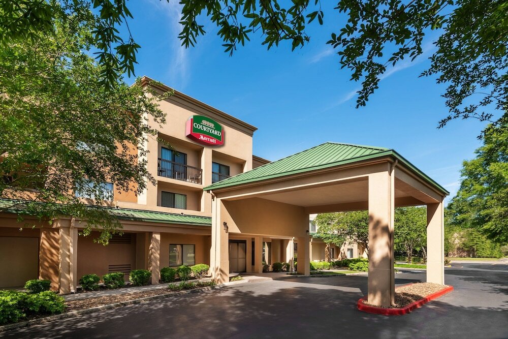 Фото Courtyard by Marriott Lafayette Airport