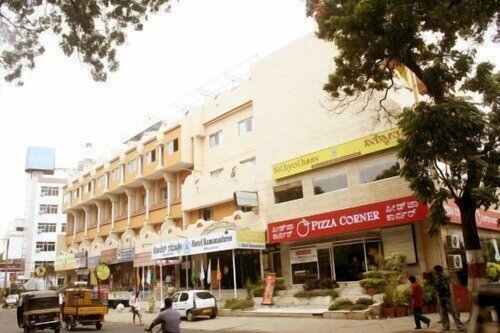 Hotel Mb International-Palace Side