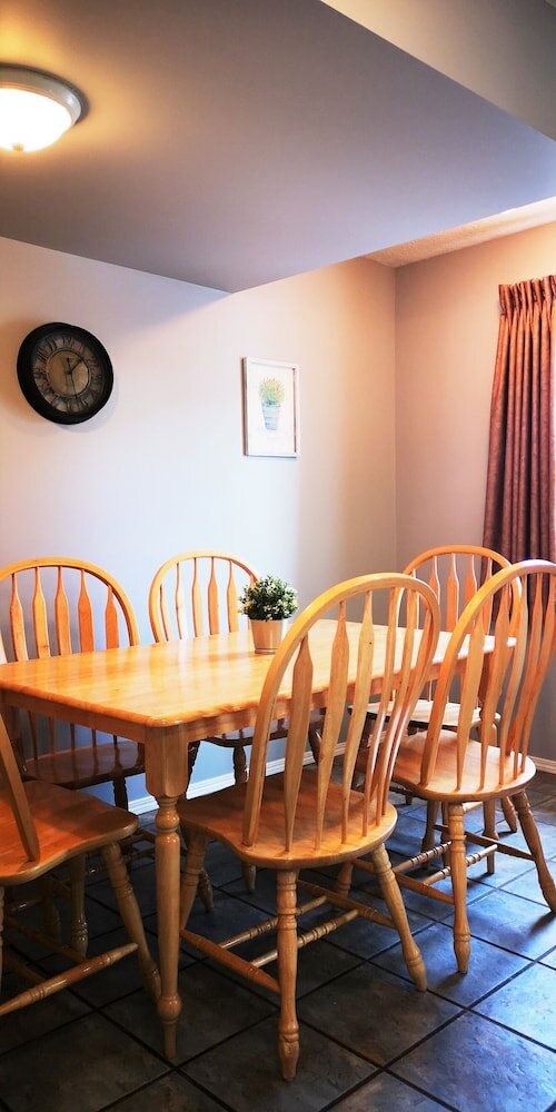 Фото Canadian Rockies Chalets