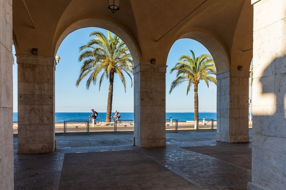 Фото Hotel Beau Rivage