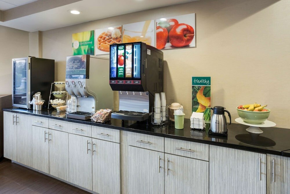 Фото Quality Inn Central