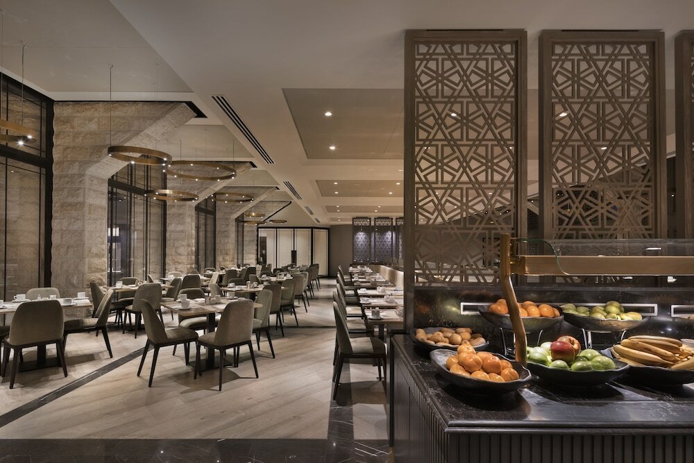 Фото Inbal Jerusalem Hotel