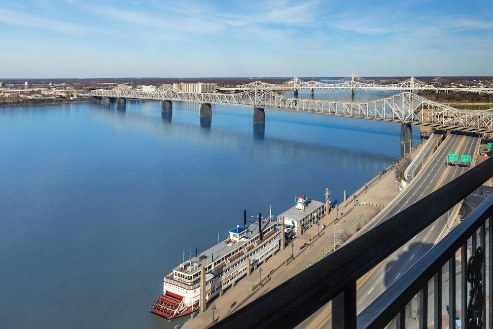 Фото Galt House Hotel Trademark Collection by Wyndham