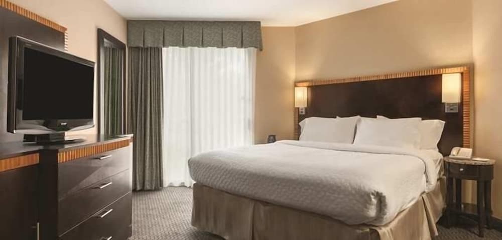 Фото Embassy Suites Hotel Birmingham