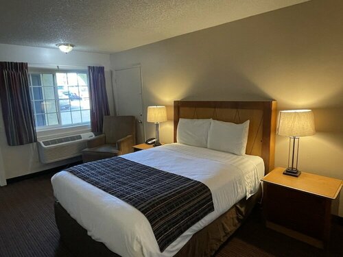 Гостиница Skyway Inn SeaTac