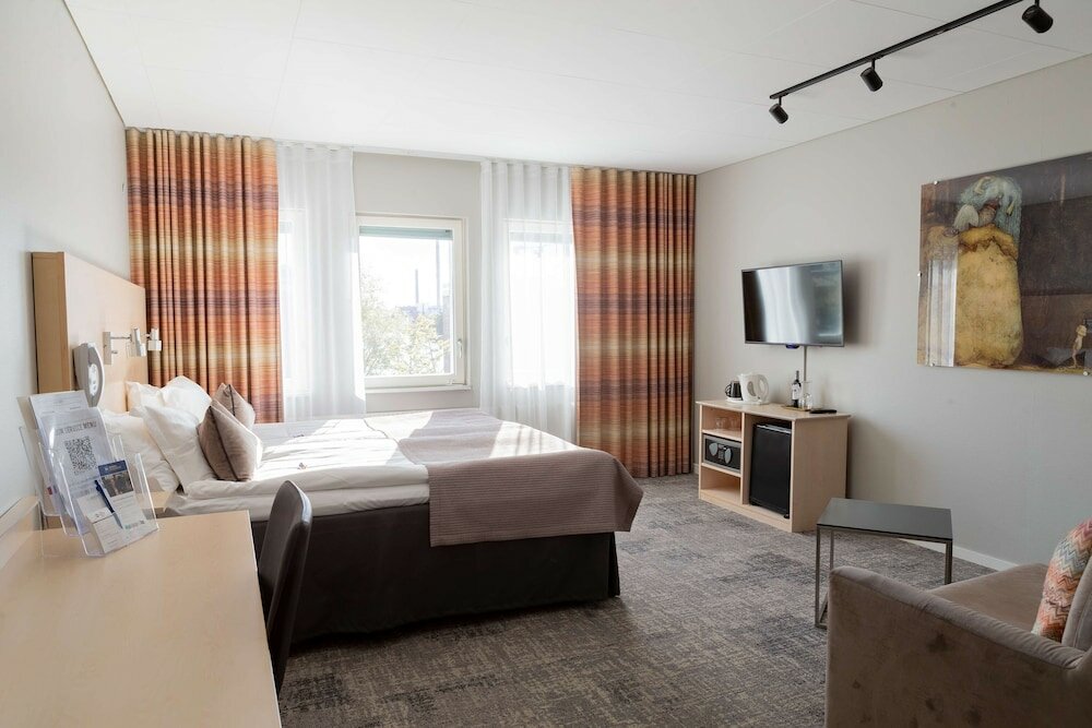 Фото отеля 2