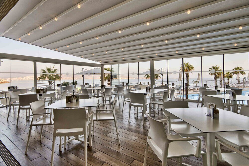 Фото DoubleTree by Hilton Malta