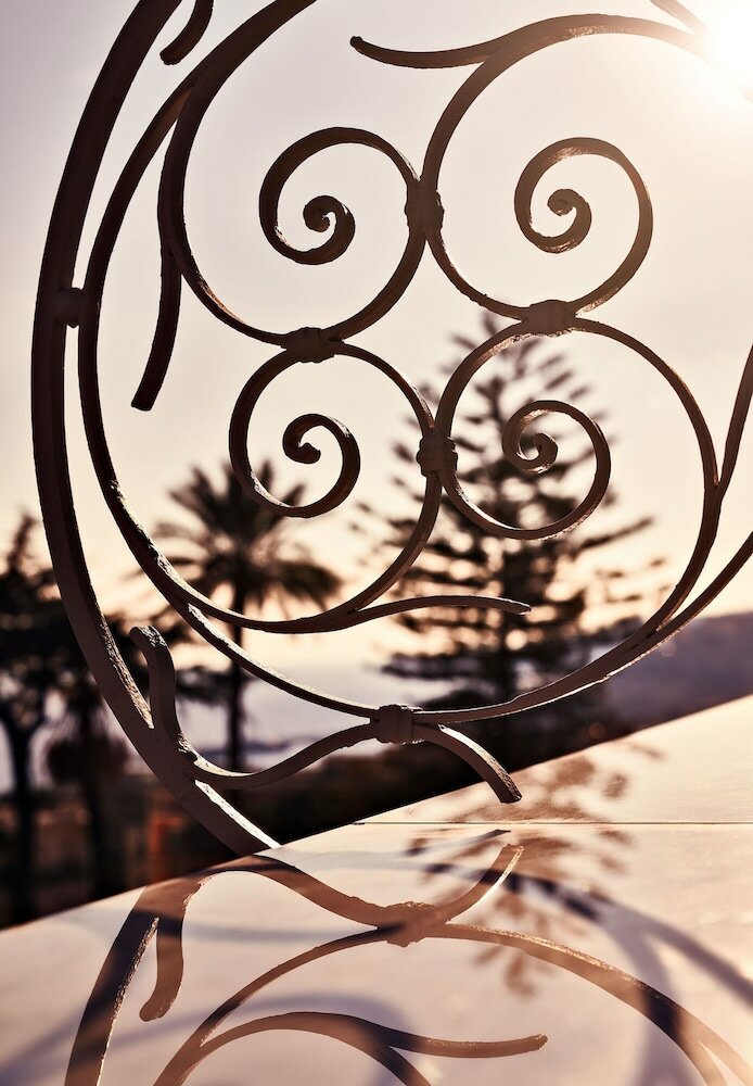 Фото The Britannique Hotel Naples, Curio Collection by Hilton