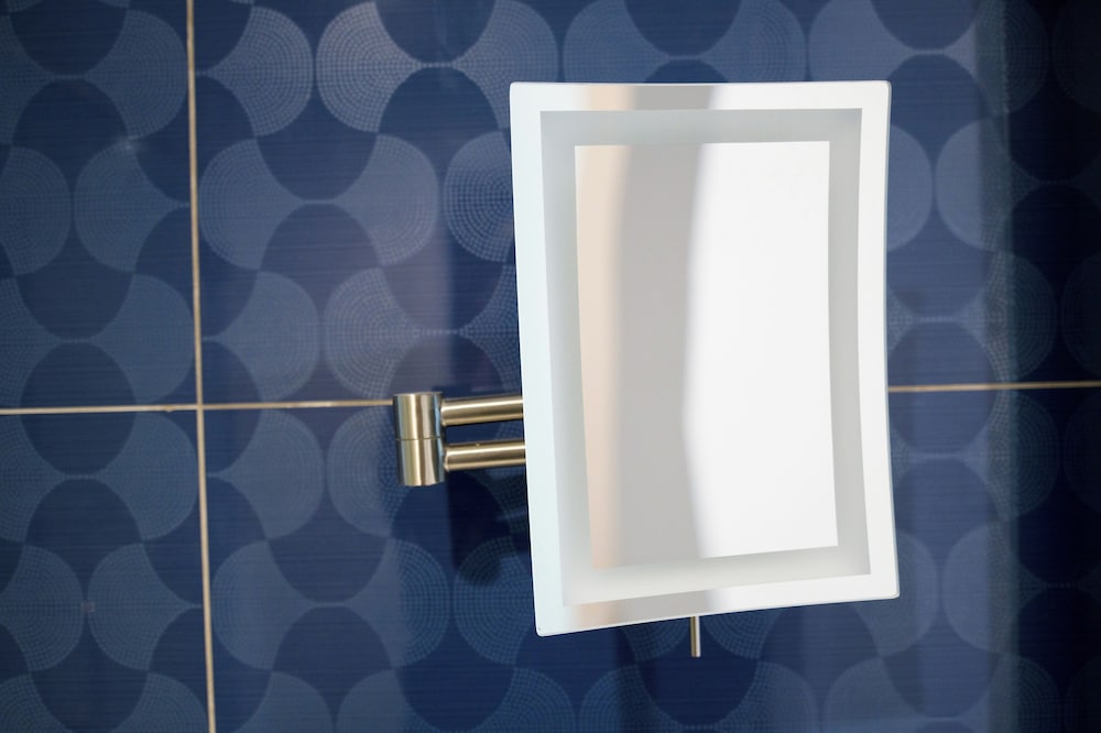 Фото Woodcrest Hotel