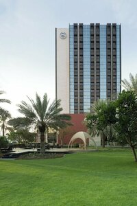Гостиница Sheraton Oman Hotel