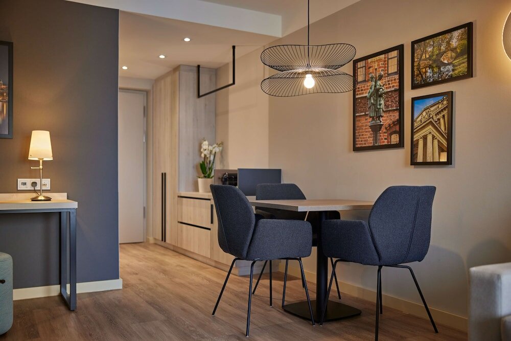 Фото DoubleTree by Hilton Hannover Schweizerhof