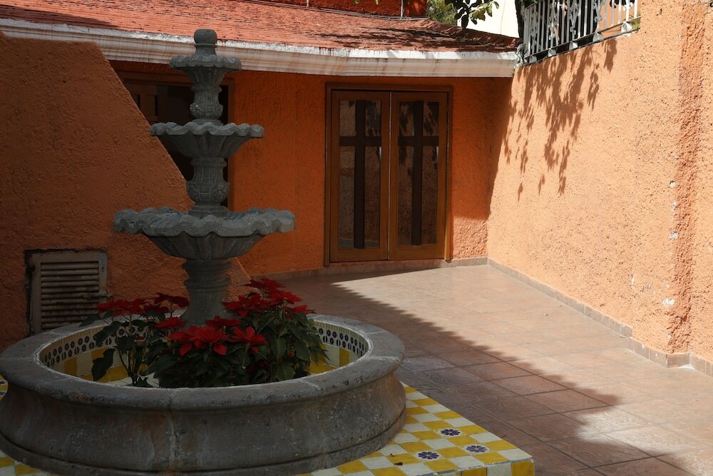 Фото Country Plaza