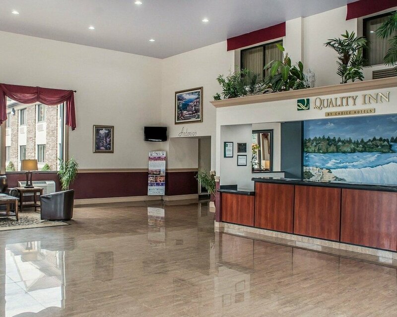 Гостиница Quality Inn Niagara Falls