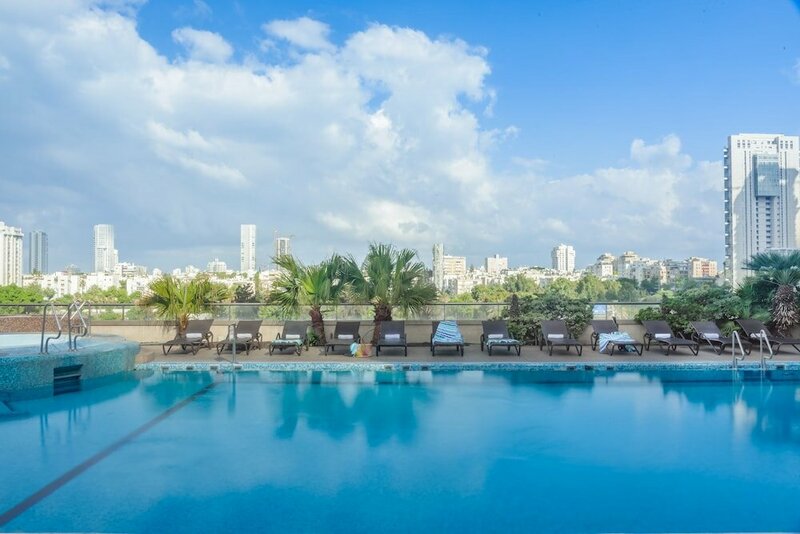 Гостиница Leonardo City Tower Hotel Tel Aviv в Рамат-Гане