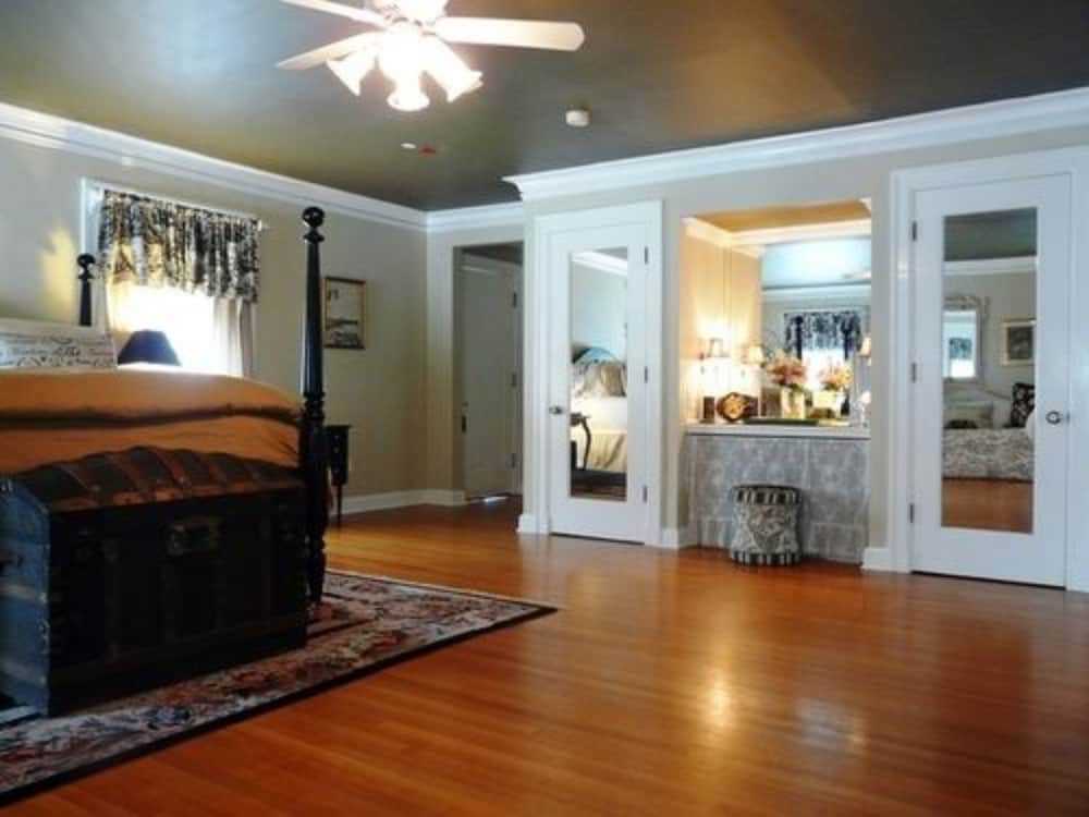 Фото The Lilac Inn