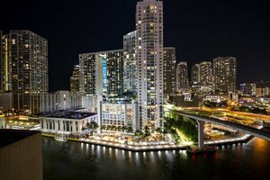 отель Rodeway Inn & Suites Downtown Brickell