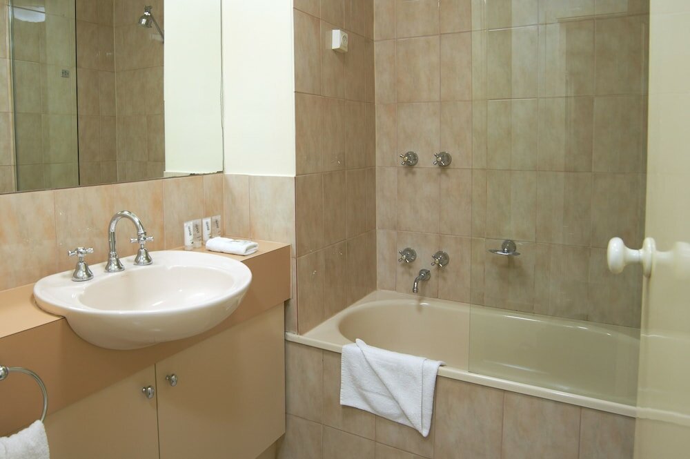 Фото Comfort Apartments Royal Gardens