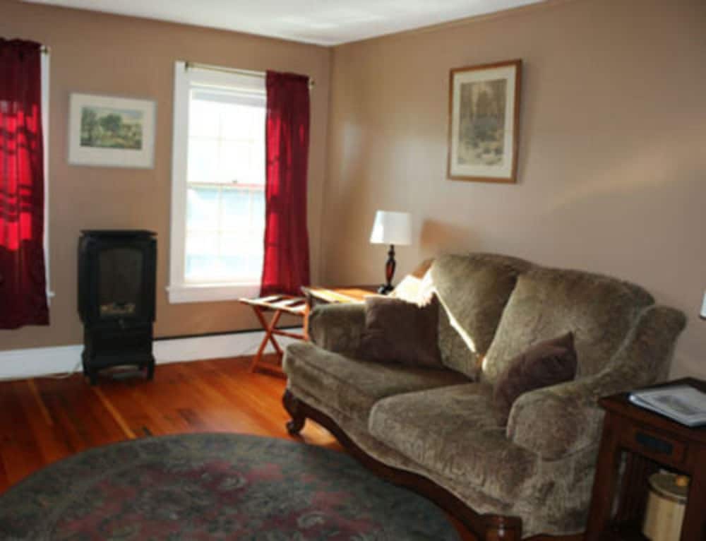 Фото Wildcat Inn & Tavern