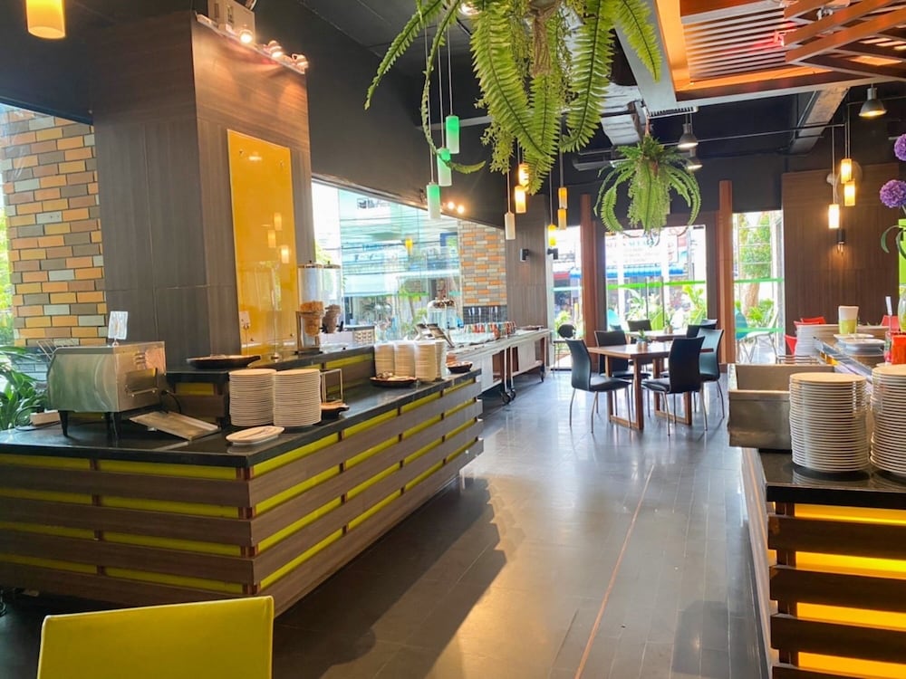 Фото The Seasons Pattaya